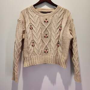 NWT Lulus Beige Floral Cable Knit Sweater Size Large Cottagecore Feminine Cozy